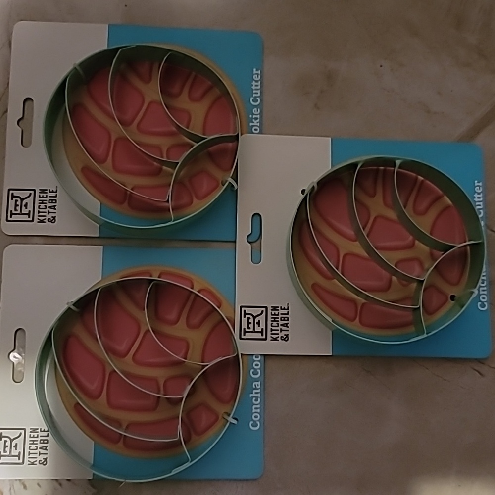 Kitchen & Table Round CONCHA Cookie Cutter Set | SET OF 3 | New